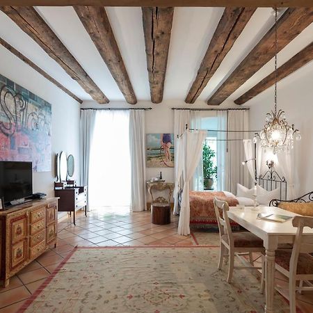 Hotel Orphee Andreasstadel Регенсбург Екстериор снимка